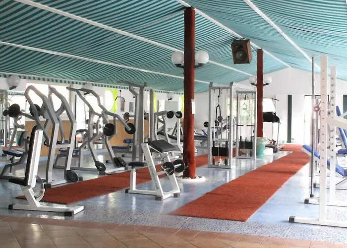 Tennis Hotel
